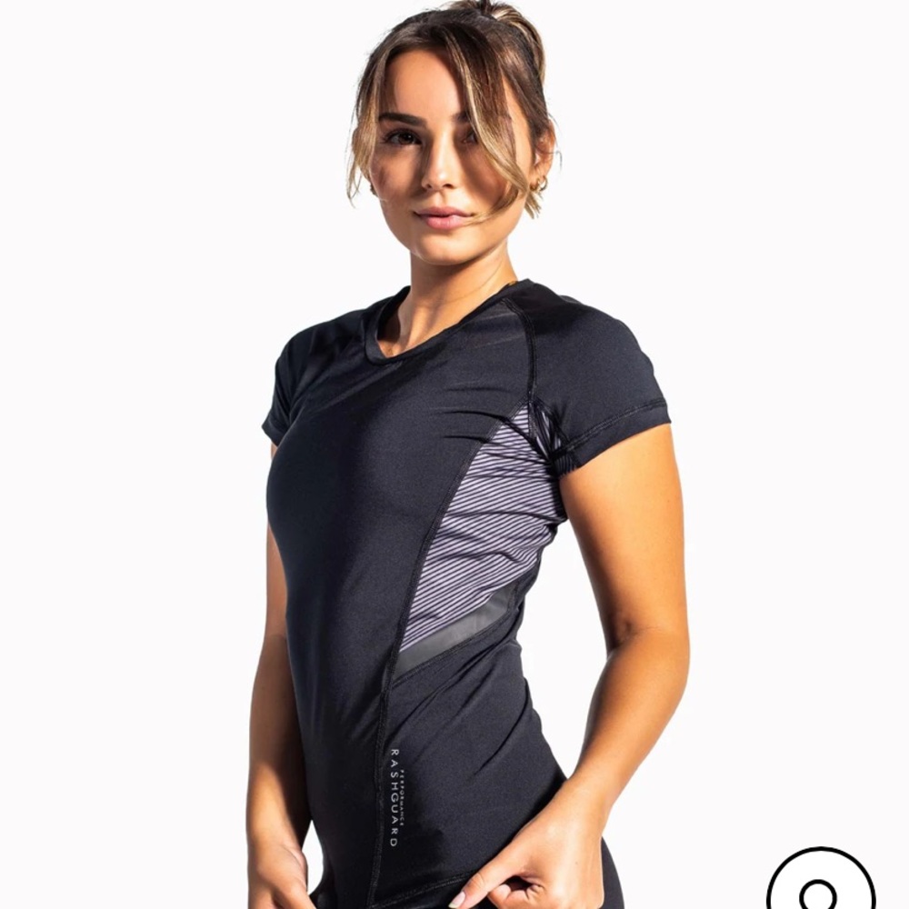 Rash guard NWT